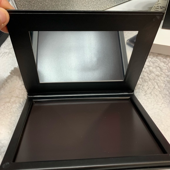 Morphe mirror magnetic palette &8 single shadows - Picture 4 of 6